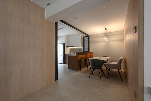 Scandinavian Dining Room at Tampines Vista
