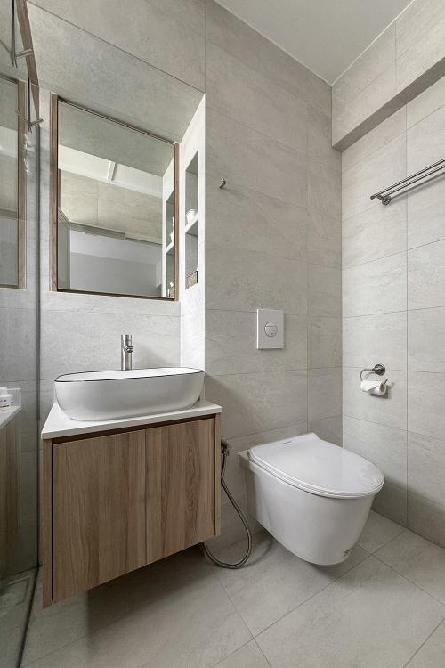 Scandinavian Bathroom at Tampines Vista