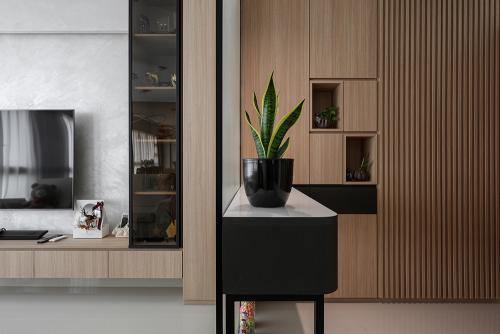 Scandinavian Foyer at West Coast Parkview