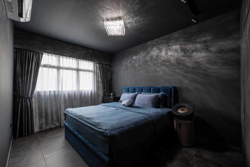 Modern Bedroom at Tampines GreenFoliage