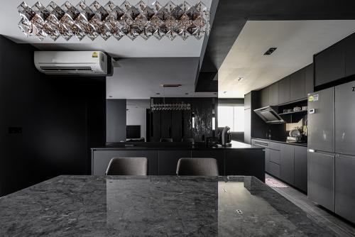 Modern Dining Room at Tampines GreenFoliage