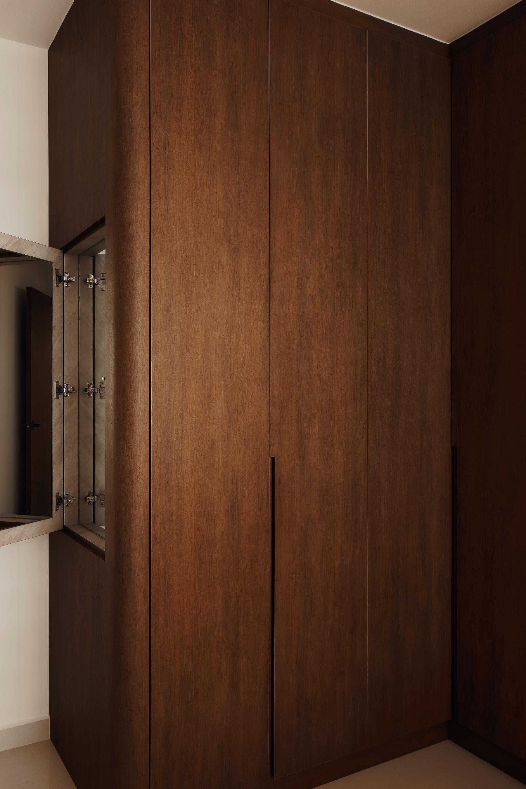 Contemporary Bedroom with Mirror and Wardrobe