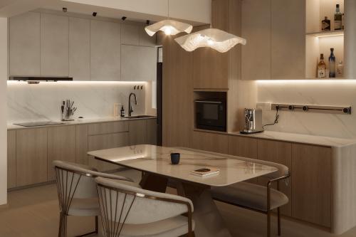 Scandinavian Dining Room at Bartley Beacon
