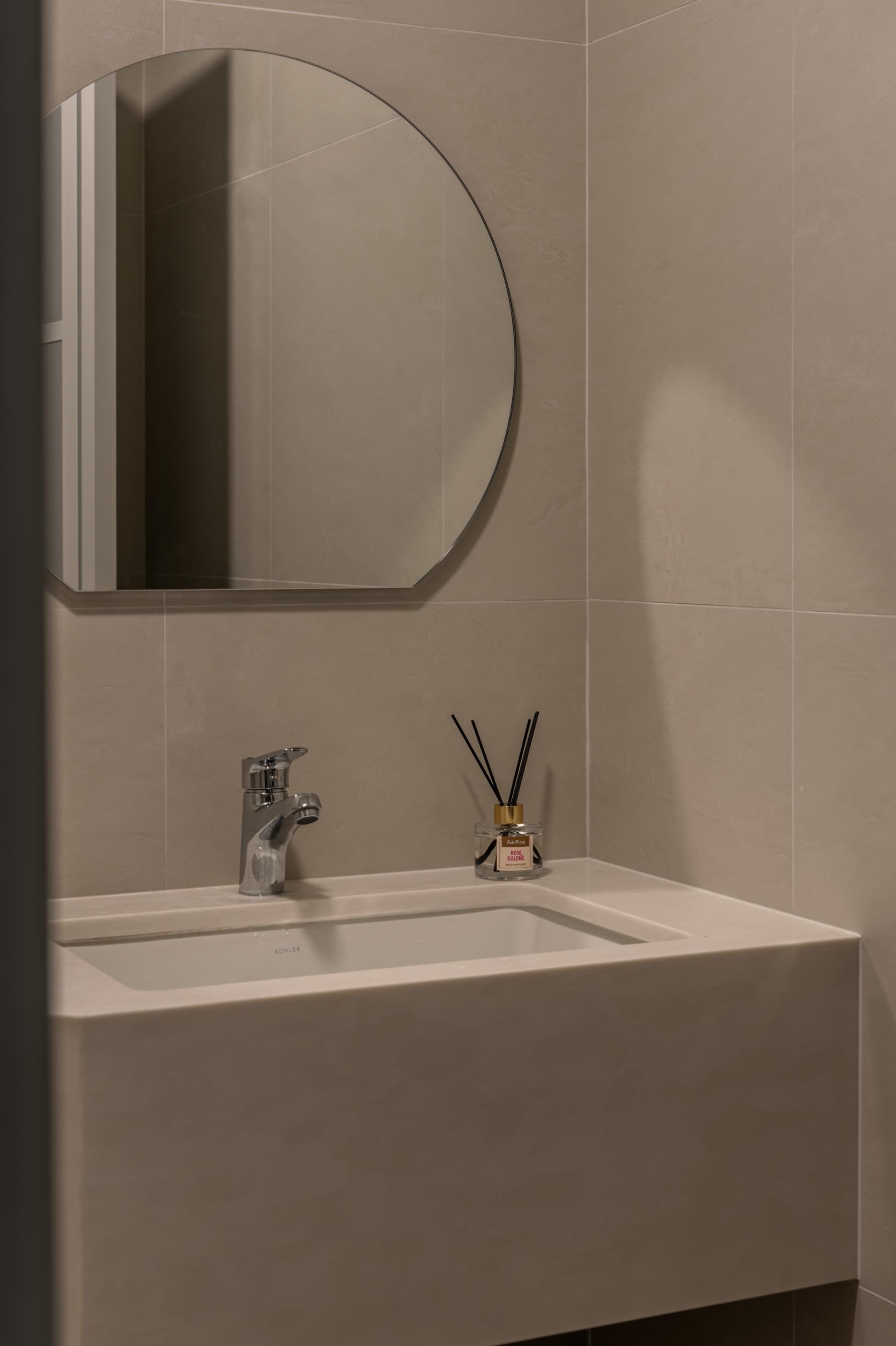 Scandinavian Bathroom with Countertop and Mirror