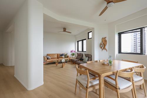 Country Dining Room at Bayshore Park