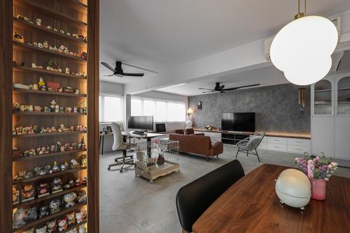 Industrial Living Room at Jurong West