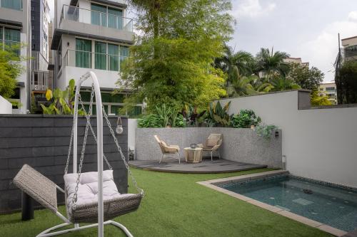 Contemporary Garden at The Vision