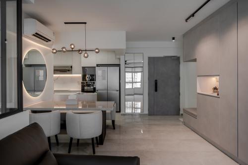 Contemporary Dining Room at 522B Tampines