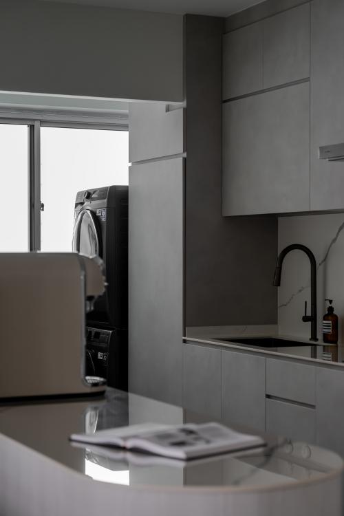 Contemporary Kitchen at 522B Tampines