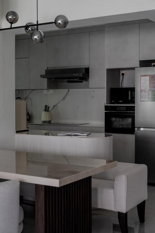 Contemporary Kitchen at 522B Tampines