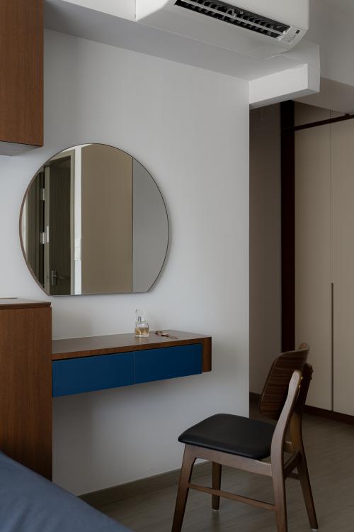 Contemporary Bedroom at 219A Tengah