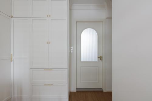 Contemporary Bedroom at 402A Toa Payoh