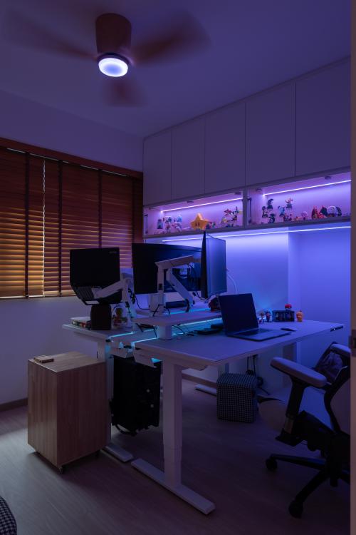 Contemporary Home Office at 82B Circuit Rd