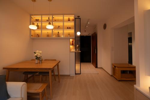 Contemporary Living Room at 82B Circuit Rd