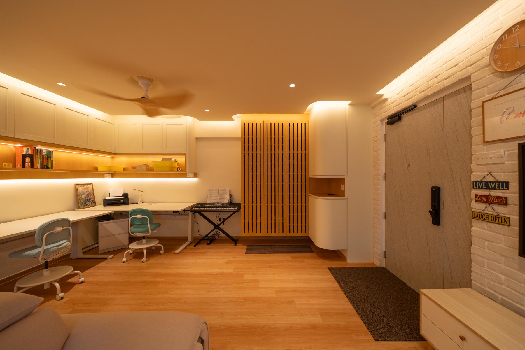 Contemporary Living Room with Countertop and Vinyl Flooring