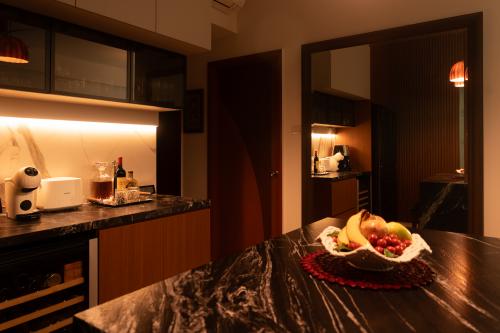 Contemporary Kitchen at 87 Hillview