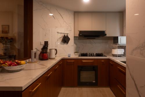 Contemporary Kitchen at 87 Hillview