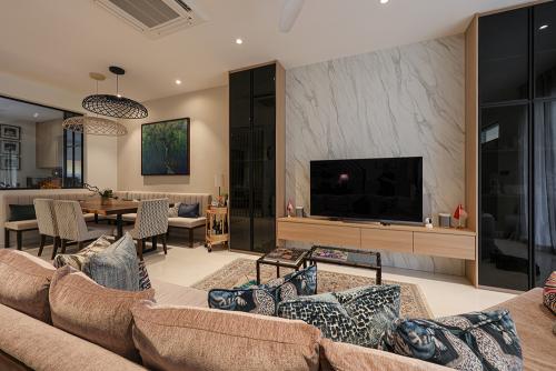 Asian Living Room at 3-Storey Landed House