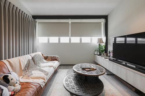 Asian Living Room at 3-Storey Landed House