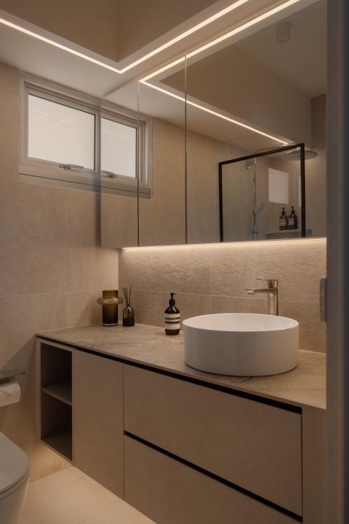Minimalist Bathroom at Teck Ghee Parkview