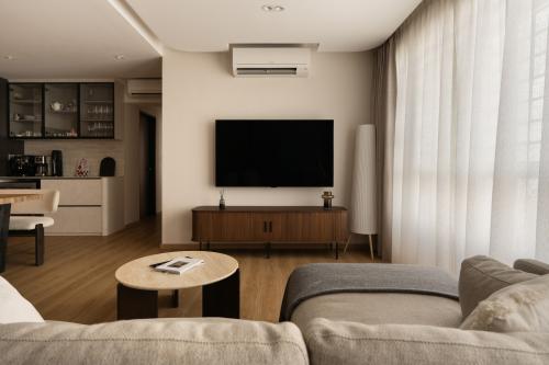 Minimalist Living Room at Teck Ghee Parkview