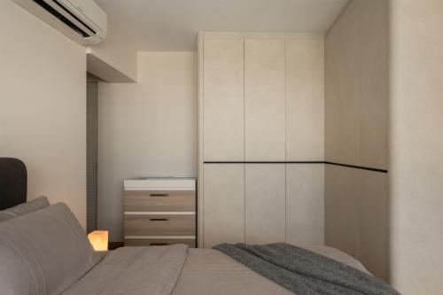Minimalist Bedroom at Teck Ghee Parkview