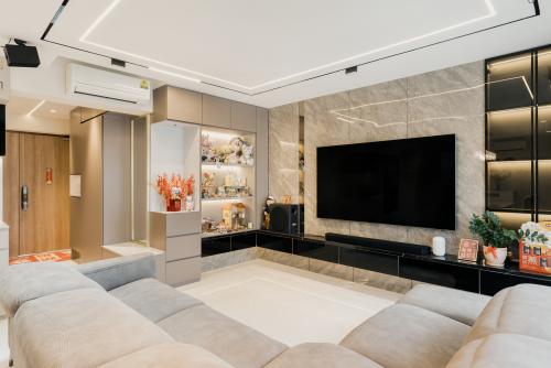 Contemporary Living Room at 656C Jurong West