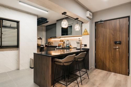 Industrial Entryway at 297 Yishun