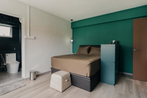Country Bedroom at 191 Pasir Ris