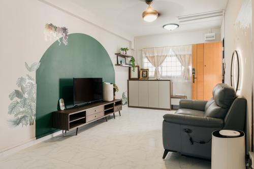 Contemporary Study at 250 Bukit Batok