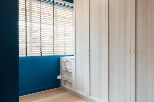 Modern Bedroom at 880 Tampines