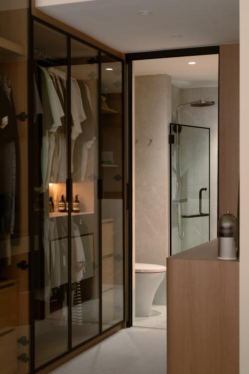 Modern Bedroom at iNz Residence