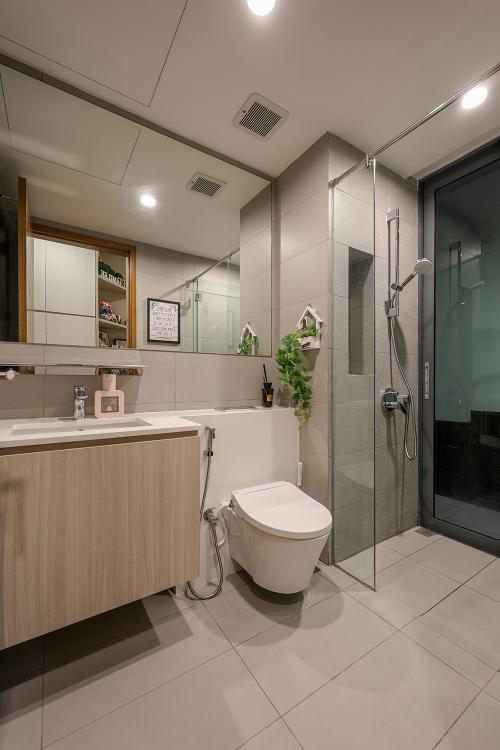 Scandinavian Bathroom at The Beverly
