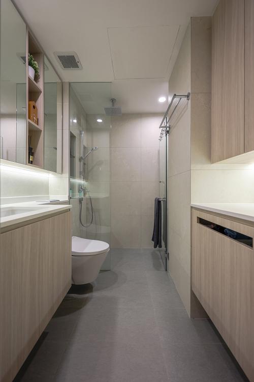 Scandinavian Bathroom at The Beverly