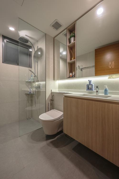 Scandinavian Bathroom at The Beverly