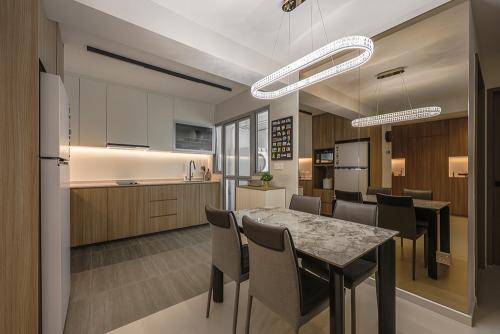 Scandinavian Dining Room at Alkaff Breeze