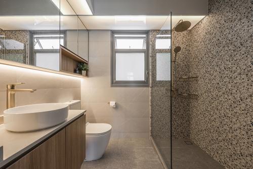Scandinavian Bathroom at Alkaff Breeze