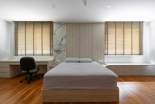 Modern Bedroom at 4-storey Landed House