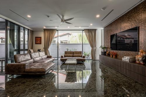Modern Living Room at 4-storey Landed House
