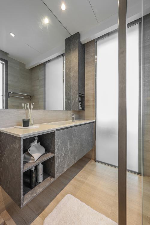 Modern Bathroom at Silversea