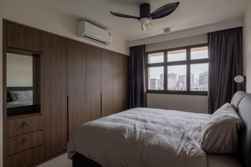 Minimalist Bedroom at 95C Circuit Road