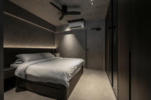 Industrial Bedroom at Bishan