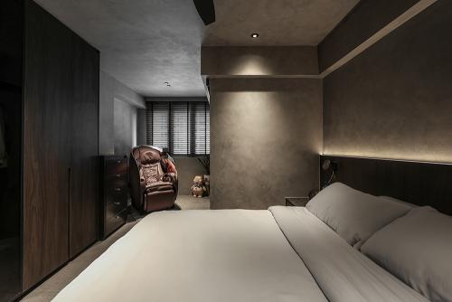 Industrial Bedroom at Bishan