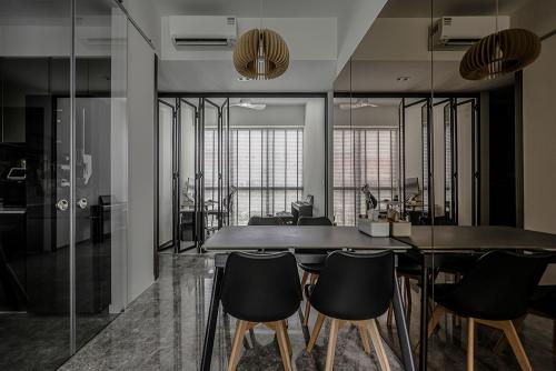 Modern Dining Room at Mooi Residences