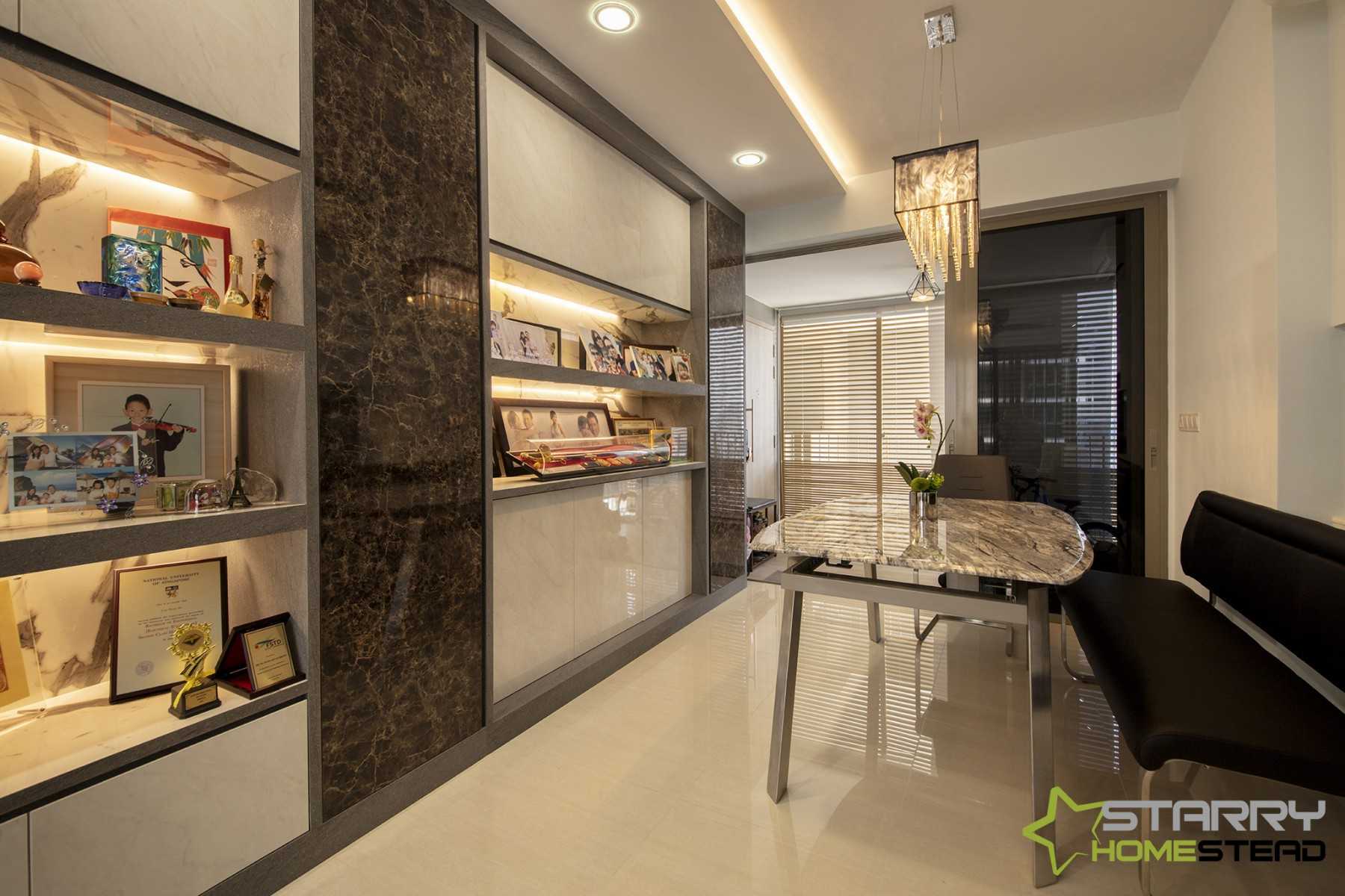 Modern Dining Room with Dining Table and Dining Chairs