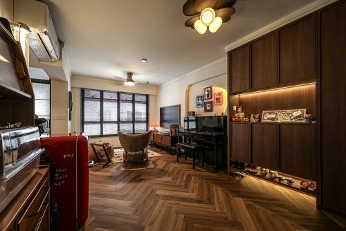 Asian Living Room at Kempas Residences