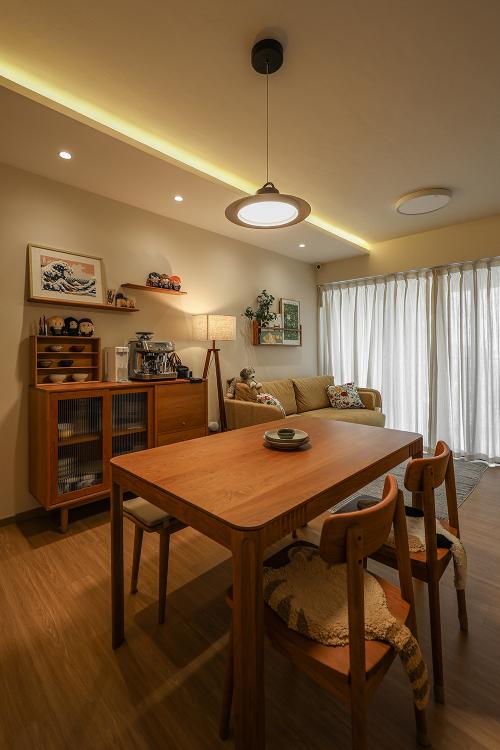 Scandinavian Dining Room at Trivelis