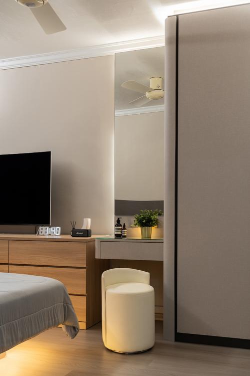 Contemporary Bedroom at 336 Clementi
