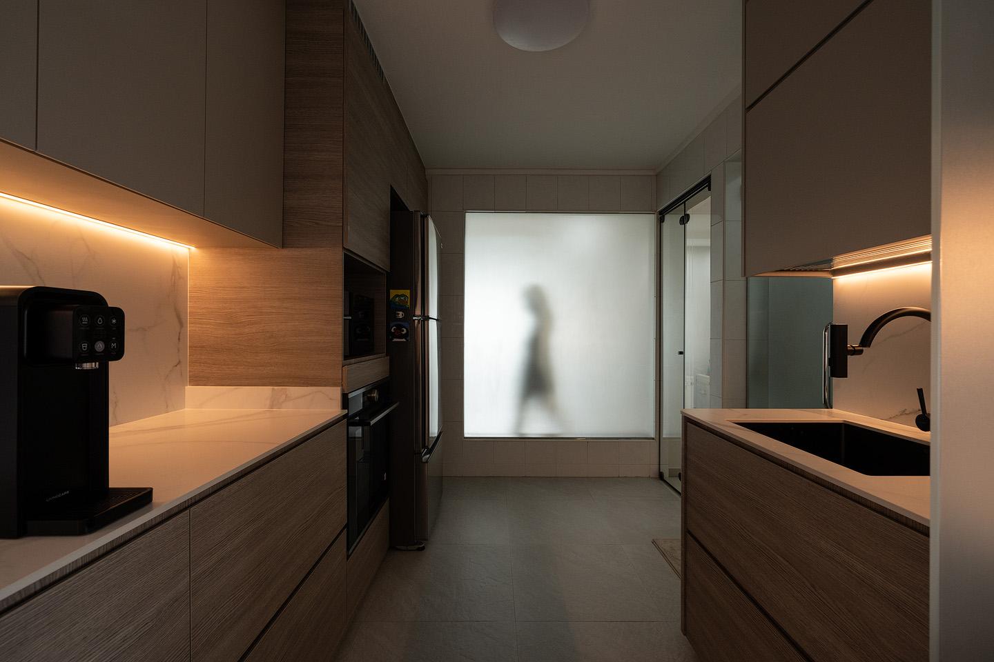 Contemporary Kitchen with Herringbone Tiling and Marble Floor
