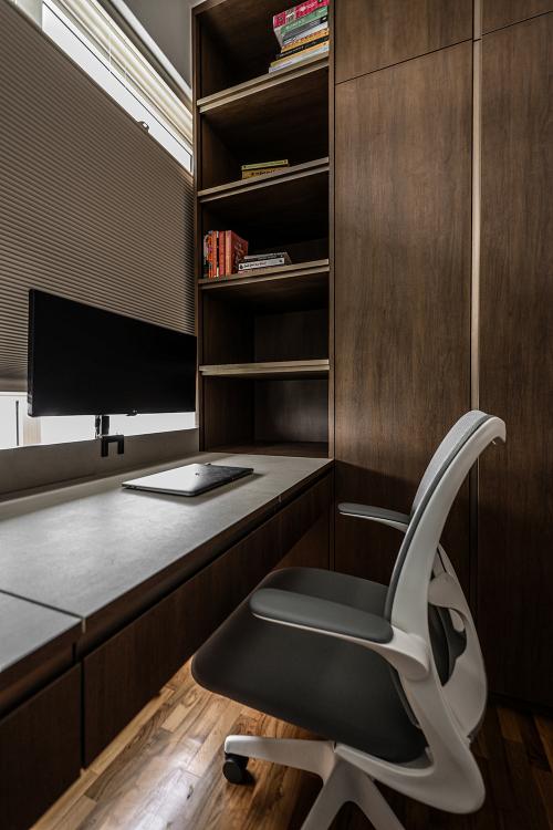 Modern Bedroom at Telok Blangah Towers